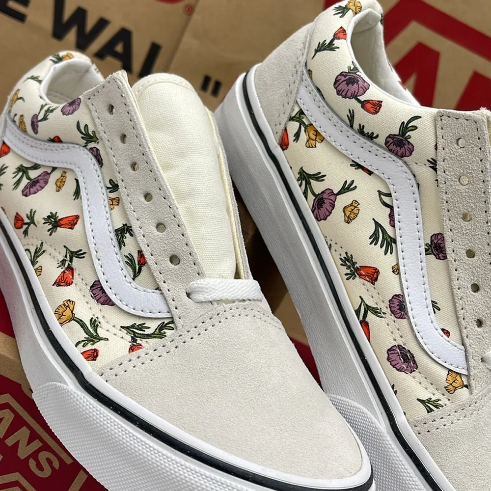 Vans WMNS Floral Canvas Sneakers Old Skool Poppy Floral Cream VNA5KRSCRM